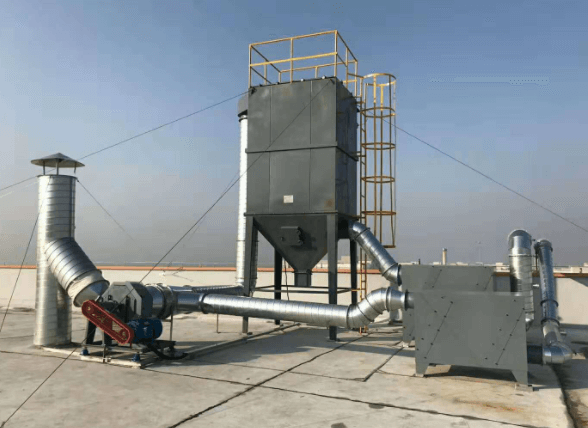 <a href=http://www.yizhonglx.com/zzhxt/ target=_blank class=infotextkey>柱狀活性炭</a>吸附箱